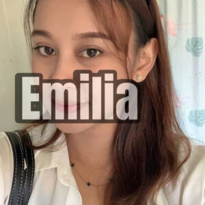 エミリア